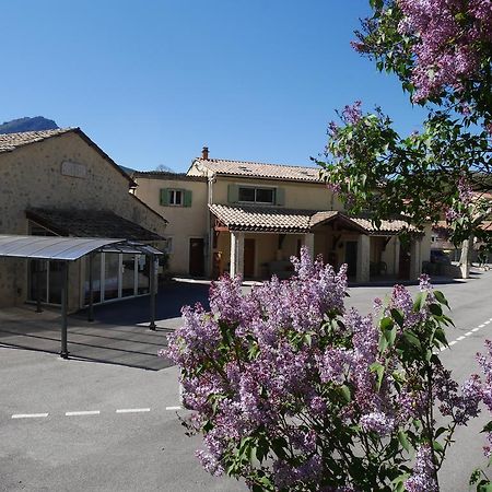 L'Oustaou Castellane Hostel Eksteriør bilde