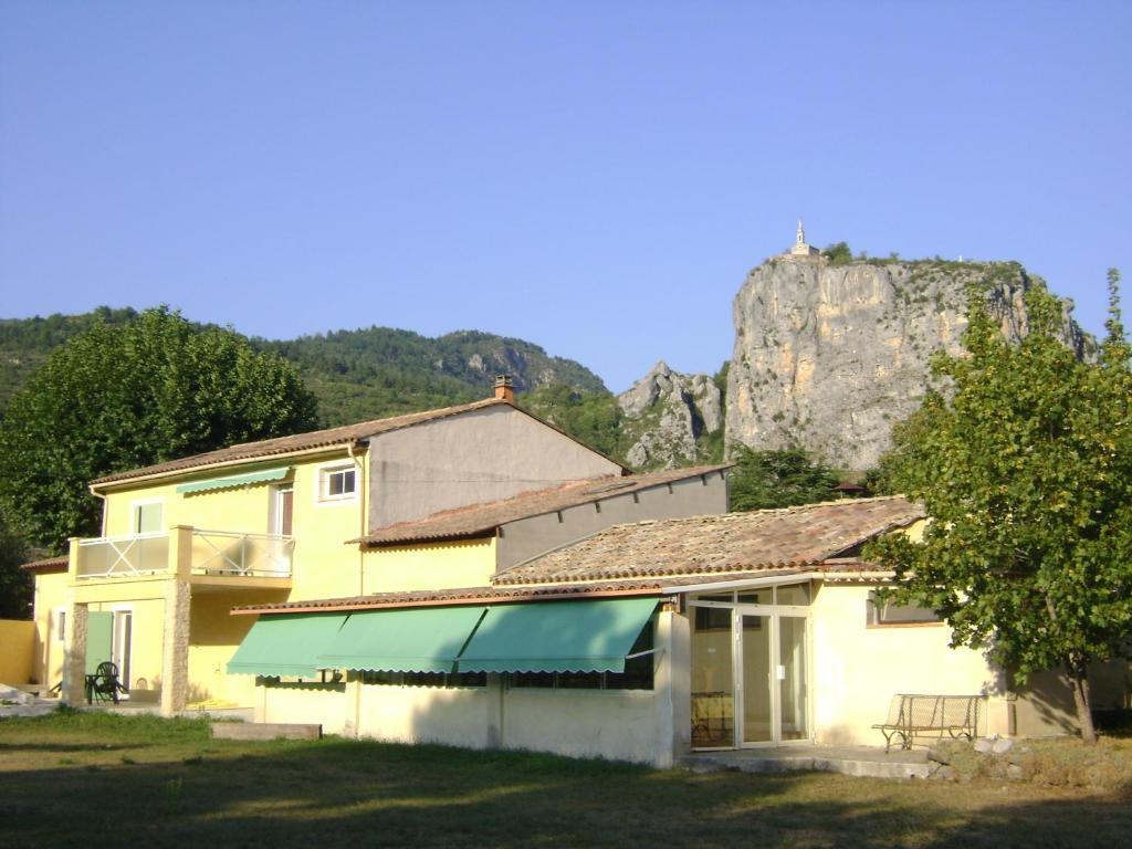 L'Oustaou Castellane Hostel Eksteriør bilde