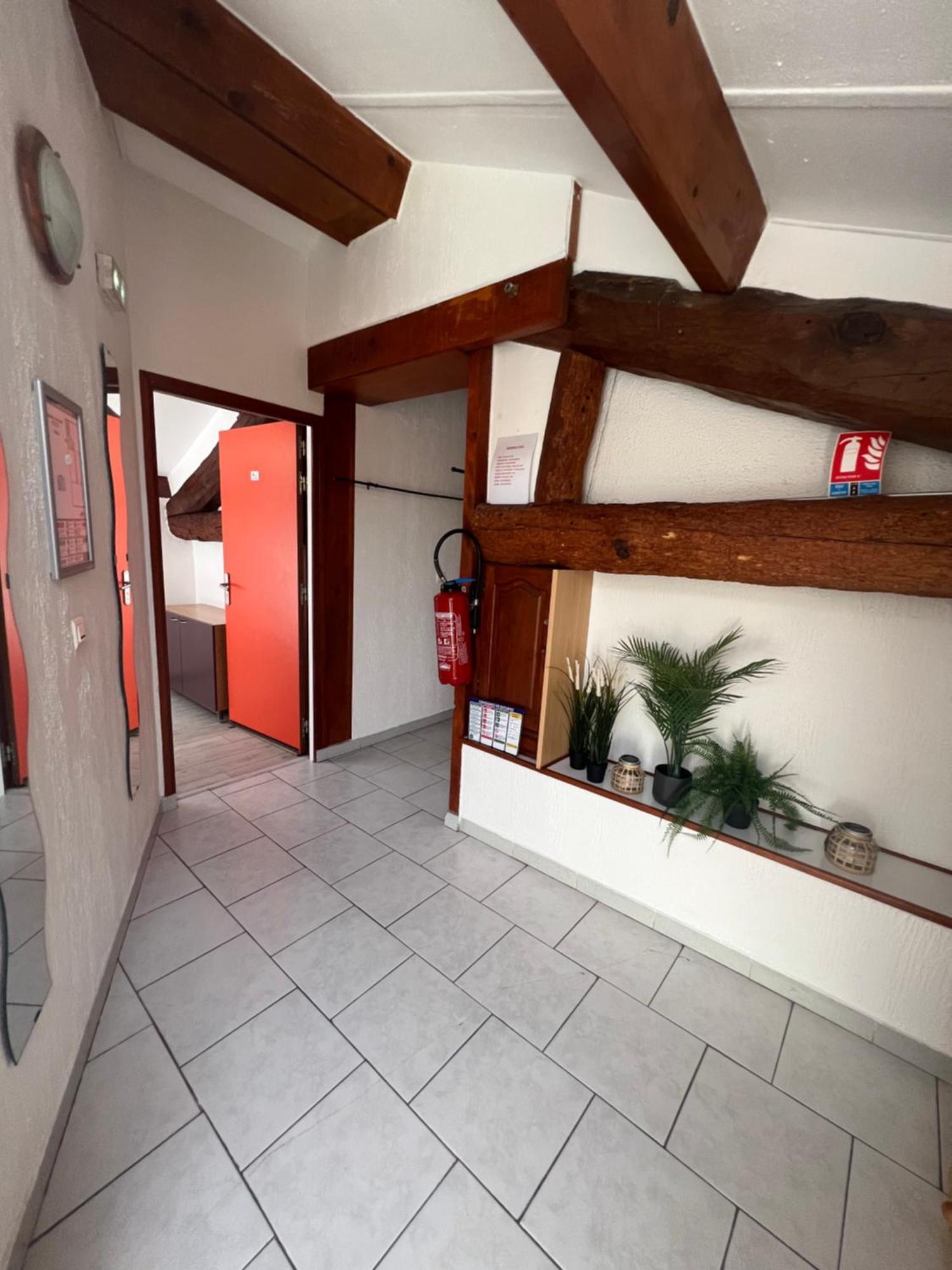 L'Oustaou Castellane Hostel Eksteriør bilde